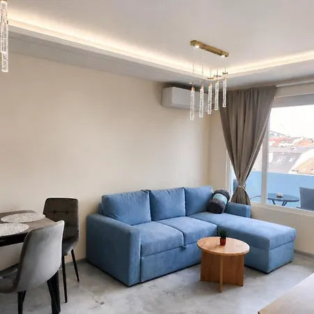 Mir Cozy Apartament Warna